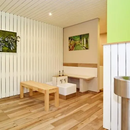 Olympia Haus 4, Whg 35 *